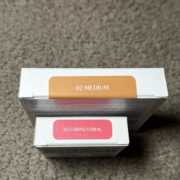 NWT Glowish Huda Beauty Bundle - Picture 5 of 9